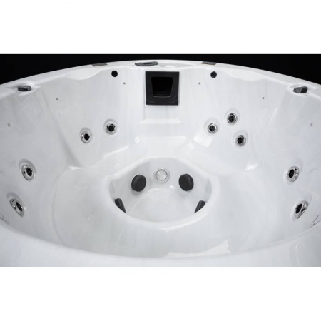 Круглый гидромассажный бассейн BestSpas Round 1 Круглый гидромассажный бассейн BestSpas Round 1